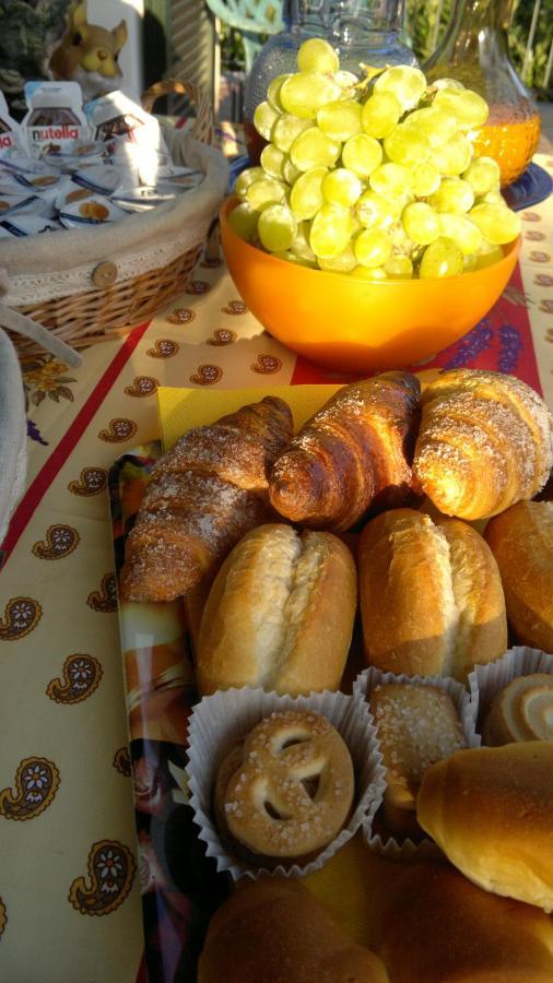 Lo Scoiattolo E La Noce Bed & Breakfast Stresa Exterior photo