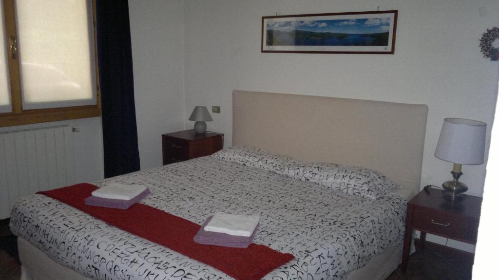 Lo Scoiattolo E La Noce Bed & Breakfast Stresa Room photo